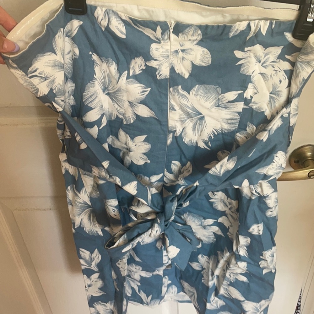 Strapless floral dress with bow
